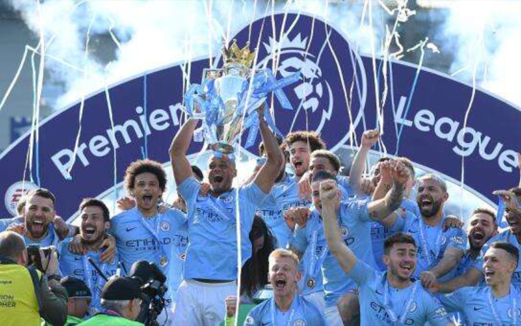 他在關鍵時 他在關鍵時